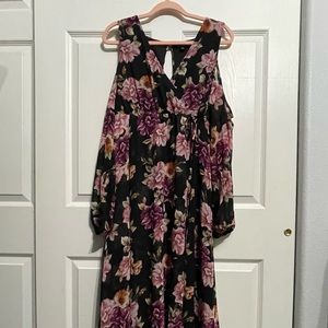 Torrid size 0 cold shoulder long formal dress. Never worn